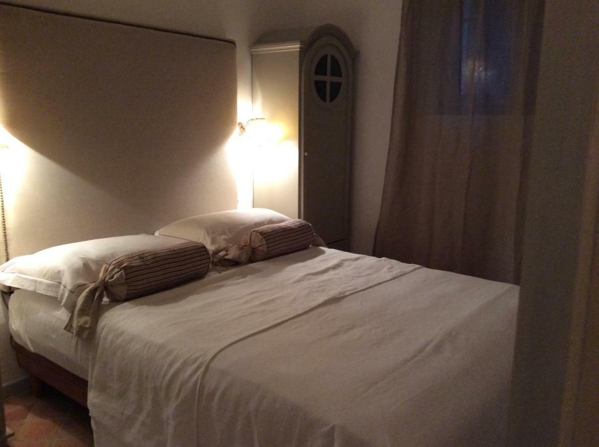 Le Mas Amore Bed & Breakfast Gassin Dış mekan fotoğraf